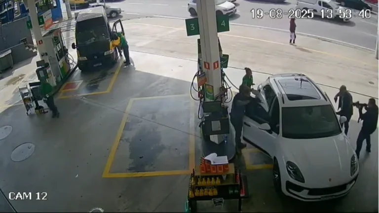 Vídeo: “Gordão”, líder do PCC no Nordeste, é preso em posto de SP
