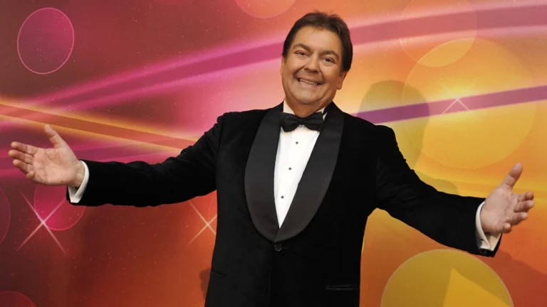 Faustão recebe alta após mais de três meses internado em SP