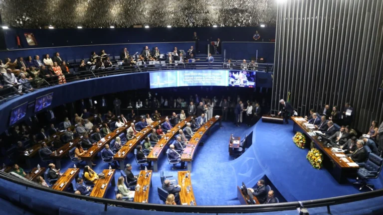 Centrão quer que PEC da Blindagem seja aprovada em dois turnos nesta quarta