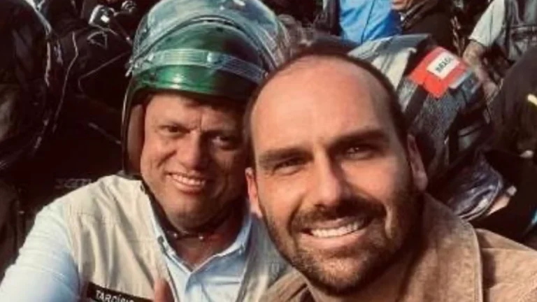 Eduardo a Bolsonaro: Precisamos segurar narrativa de Tarcísio te sucedendo