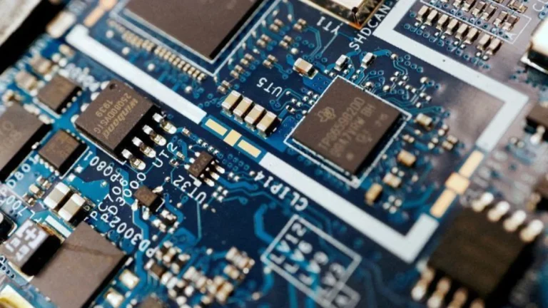 Trump diz que jamais faria acordo para enviar chips novos da Nvidia à China