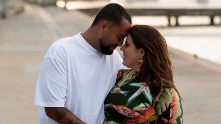 Tati Machado e marido apresentam cãozinho: “Novo integrante”