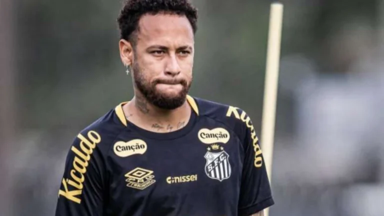 Neymar promete medidas legais contra acusação de alcoolismo e outros supostos vícios