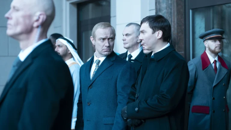 “The Wizard of Kremlin” é ovacionado por 10 minutos em Veneza