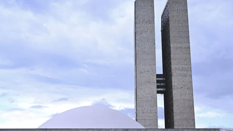 Análise: PEC da Blindagem abre janela de oportunidade para a esquerda