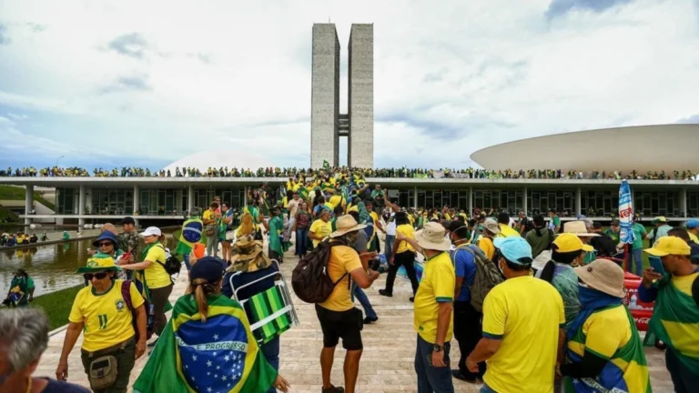 PT vê timing errado para PEC da Dosimetria