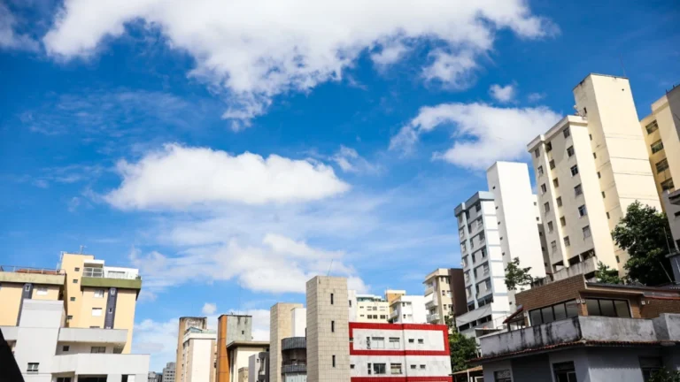 Após meses de seca, Minas Gerais pode registrar chuva na 2ª quinzena do mês