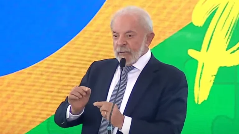 Lula critica “traidores da pátria” em vídeo para o 7 de Setembro