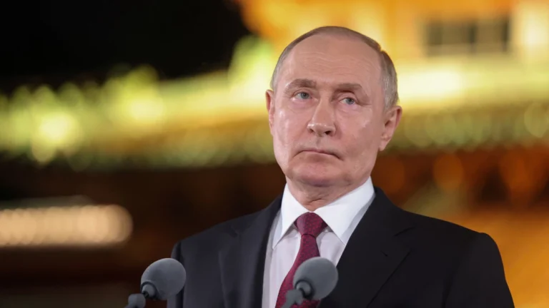 Putin diz que EUA usam guerra na Ucrânia para justificar tarifas ao Brasil