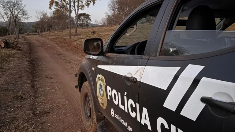 Professor é morto a golpes de machado por adolescentes em SP
