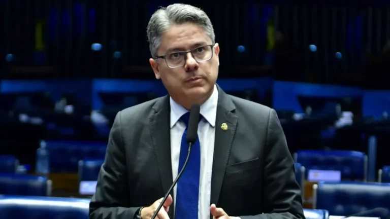 Já há 51 senadores publicamente contra PEC da Blindagem, diz relator à CNN