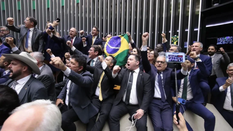 PL da Dosimetria ou da Anistia? Entenda debate sobre projeto da Câmara