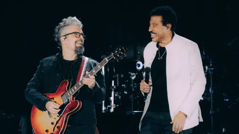 Show de Lionel Richie no The Town terá guitarrista brasileiro; conheça