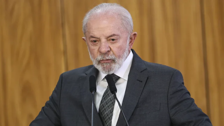 “Não é guerra contra Hamas, é genocídio palestino”, diz Lula sobre Israel