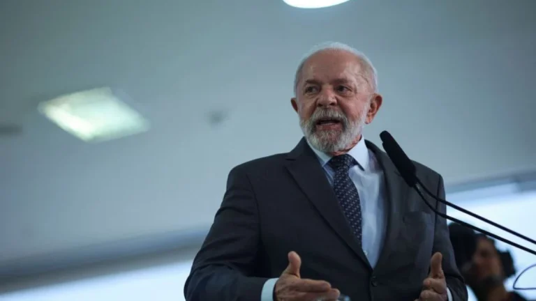 “Motivação da Casa Branca é política”, afirma Lula em artigo no NYT