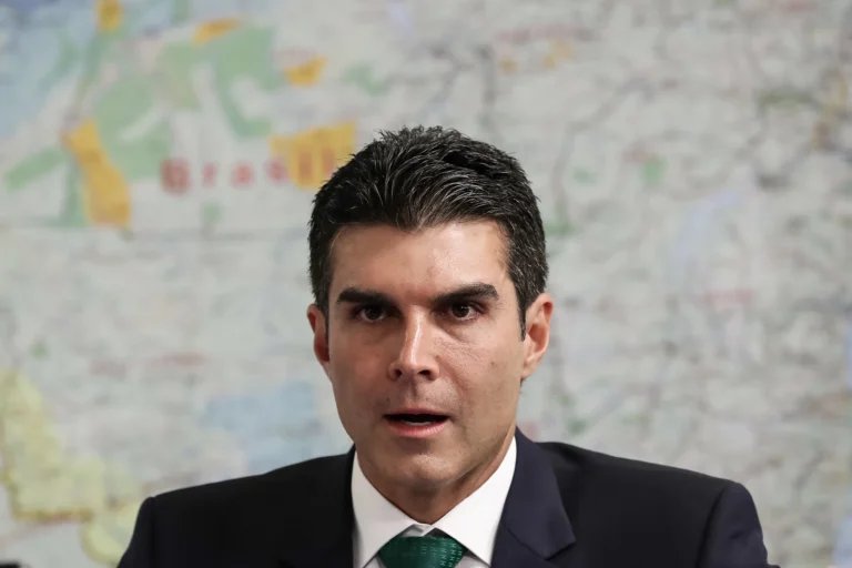 Pesquisa: 66,8% aprovam governo Helder no Pará; desaprovação é de 29,7%