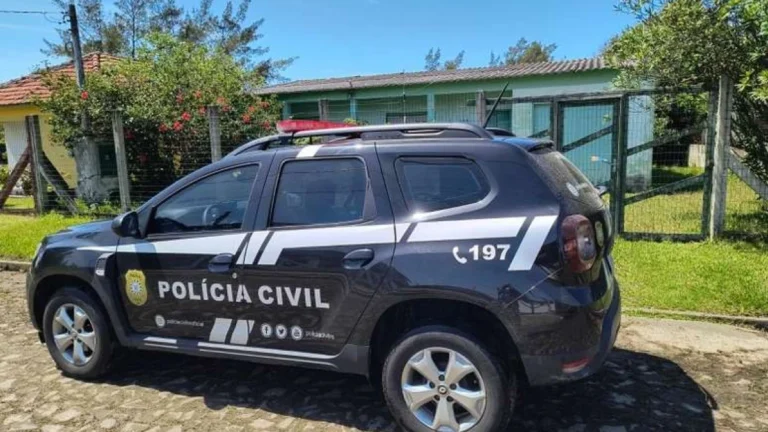 Mãe é presa no Litoral Gaúcho por torturar filho adolescente