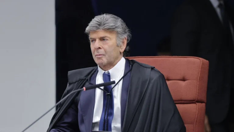 Análise: Voto de Fux no julgamento do núcleo 4 gera reação na direita