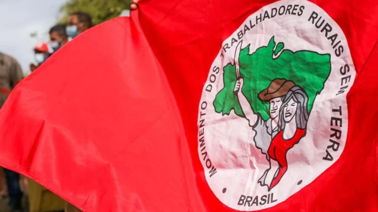 Justiça suspende edital da UFPE com vagas de Medicina “exclusivas para MST”