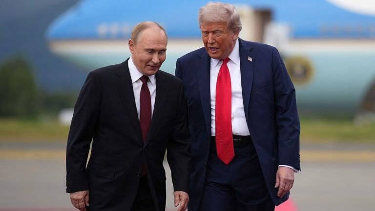 Putin diz que Trump faz muito pela paz após anúncio do Prêmio Nobel