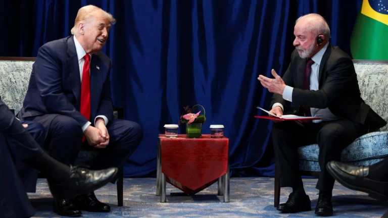 Trump perguntou sobre prisão e elogiou trajetória política de Lula