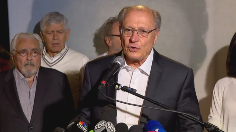 Alckmin: Lula disse que “não há tema proibido” com Trump