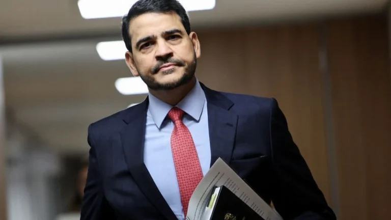 Oposição prevê Jorge Messias aprovado no Senado se indicado por Lula ao STF