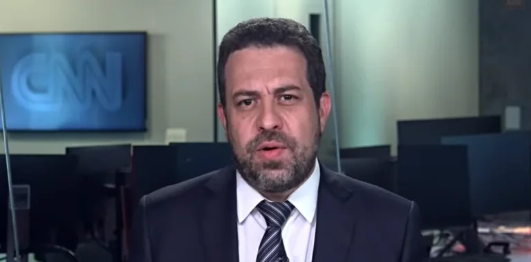 “Minha perspectiva não é sair candidato em 2026”, diz Boulos à CNN