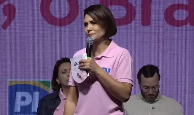 Michelle cita louvor em meio à prisão de Bolsonaro: “Eu confio no Senhor”