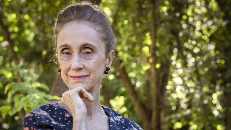 Betty Gofman deixa “Êta Mundo Melhor” no meio da trama e fãs se revoltam