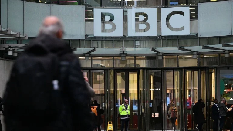 BBC admite erro em edição de discurso de Trump após polêmica