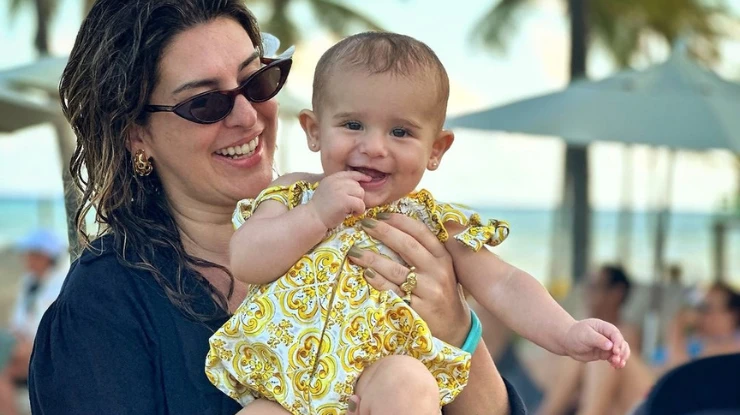 Fê Paes Leme comenta sobre distância da filha de 1 ano: “Precisa acostumar”