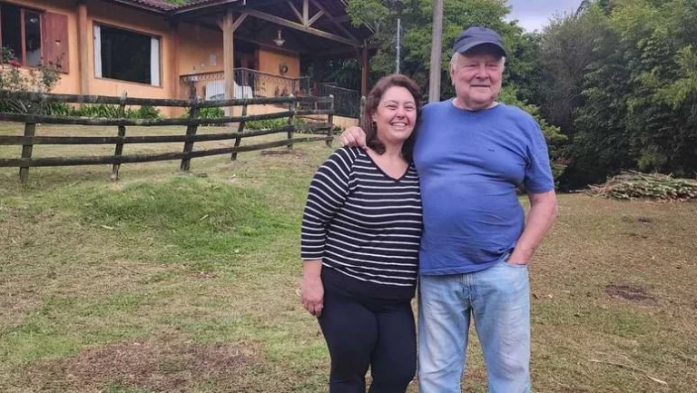 Queijo artesanal premiado mudou história de casal que trocou indústria por fazenda em MG