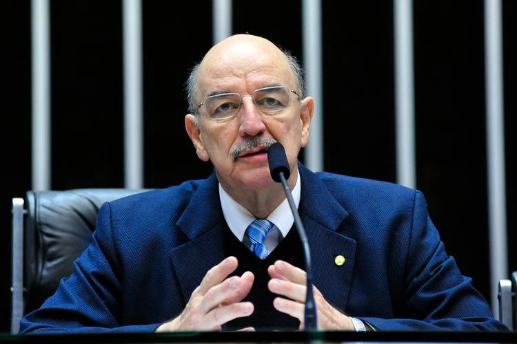 Saiba quem é o único deputado do PL que votou contra a dosimetria