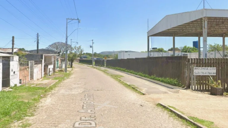 Adolescente é morto a tiros pelo ex-namorado da mãe em Porto Alegre