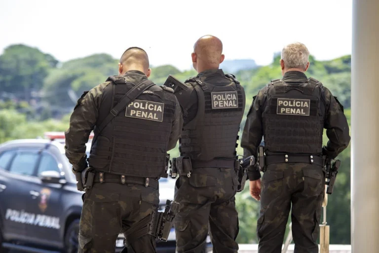 No Brasil, 46,7% de policiais penais sentem medo no trabalho, diz pesquisa
