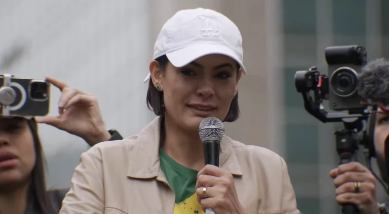 Moraes autoriza visitas de Michelle e Carlos a Bolsonaro na PF