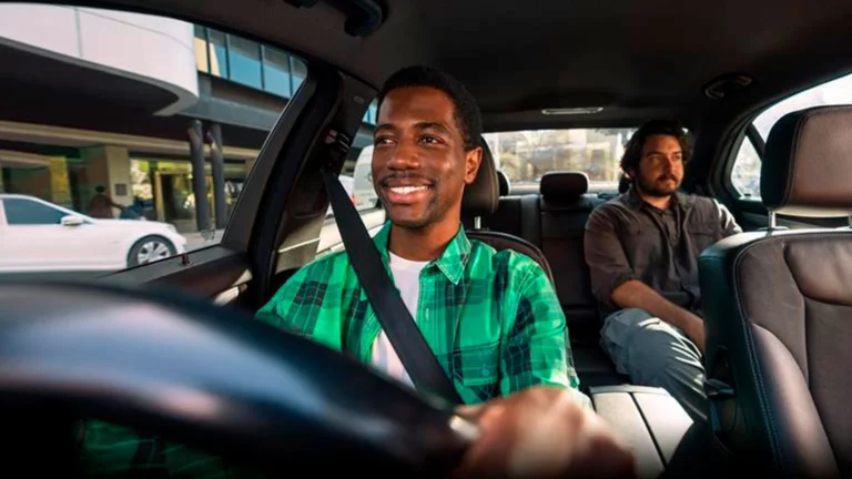 Regulamentar trabalho em plataformas vai além da perspectiva da Uber
