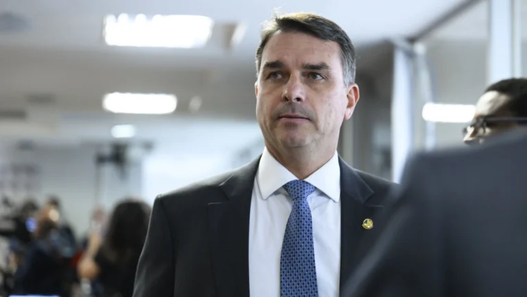 Flavio diz que Venezuela virou exemplo de como ditadura destrói nação