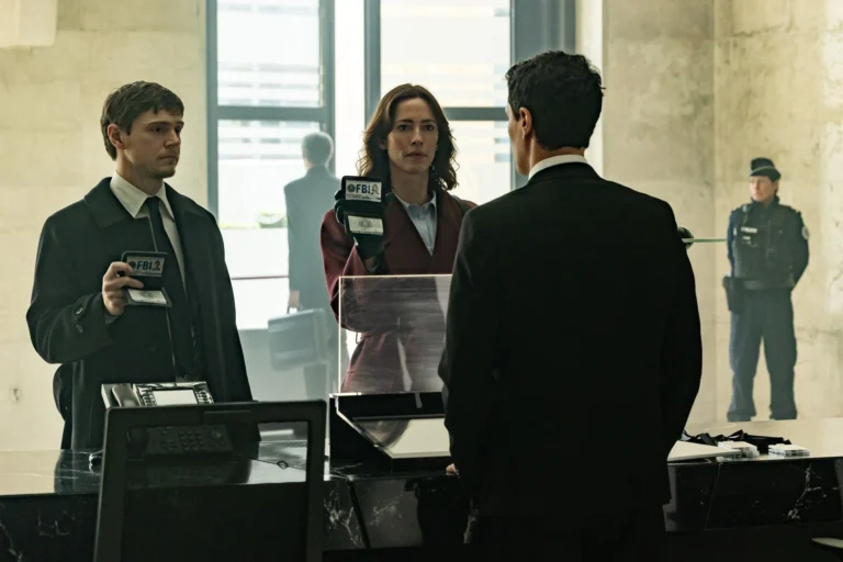Evan Peters está “aliviado” por fazer um “cara legal” em “The Beauty”