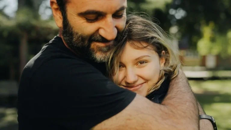 Pai de Isabel Veloso desabafa sobre a filha: “Acreditando no impossível”