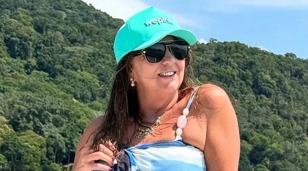 Mãe de Virginia é hospitalizada após sofrer acidente de carro