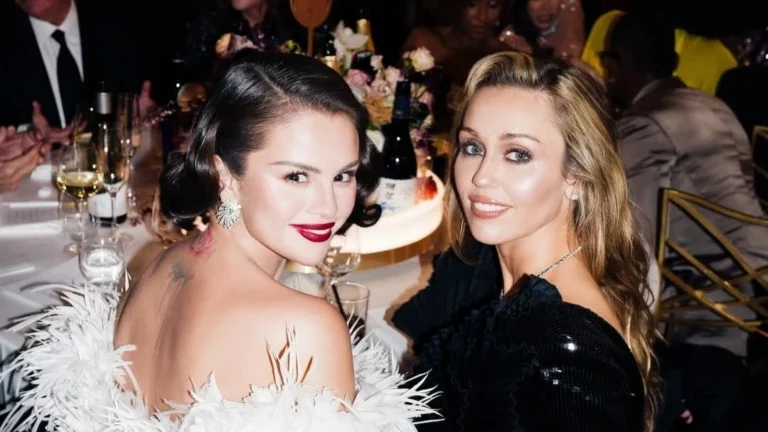 Reencontro de Selena Gomez e Miley Cyrus no Globo de Ouro emociona fãs