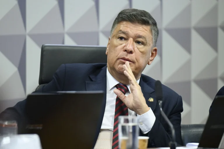 Presidente da CPMI do INSS pede devolução de dados sigilosos de Vorcaro
