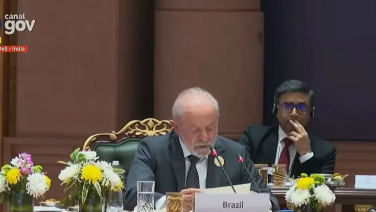 Lula alerta para possíveis perigos da IA durante cúpula na Índia