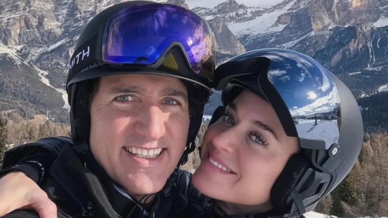 Katy Perry abre álbum de fotos com Justin Trudeau em retrospectiva de 2025