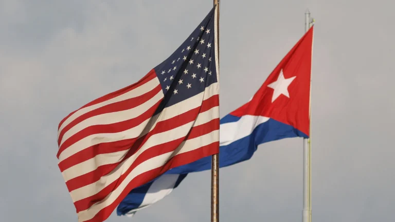 Cuba diz que pode dialogar com EUA, mas não sobre mudança de regime