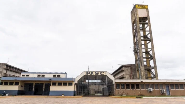 RS rescinde contrato com empresa de bloqueadores de sinal em presídios