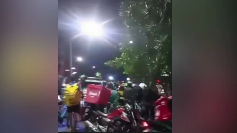 Briga de trânsito termina com entregador esfaqueado no Leblon (RJ)