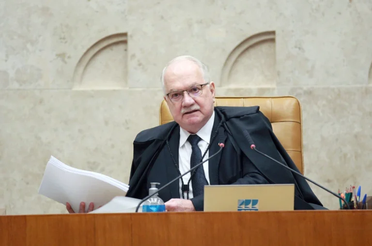 Fachin articulou votos rápidos sobre prisão de Vorcaro para evitar desgaste